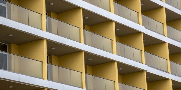 Carpintería Metálica de Aluminio / PVC en Tarragona · Balconeras