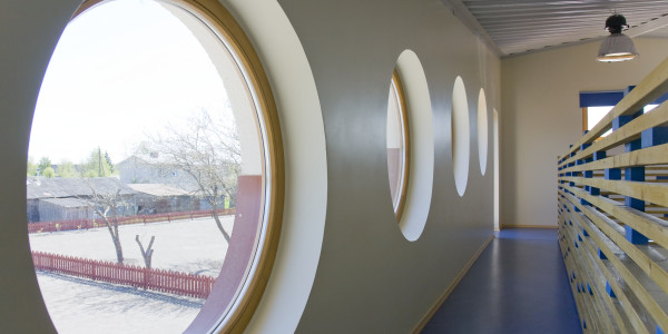 Puertas y Ventanas Insonorizadas de Aluminio / PVC en Tarragona · Ojo de Buey, Curvada y Antiruido